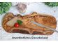 Steakbrett 42 cm aus Olivenholz mit Saftrille und Grifflasche