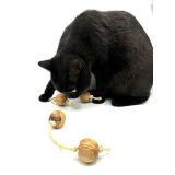 Spielzeug aus Olivenholz für Katzen, mit Sisal